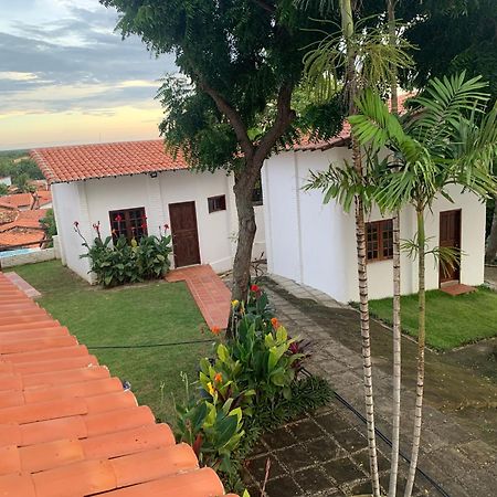 Morro Branco Suites - Hospedaria Morro Branco بيبيريبي المظهر الخارجي الصورة