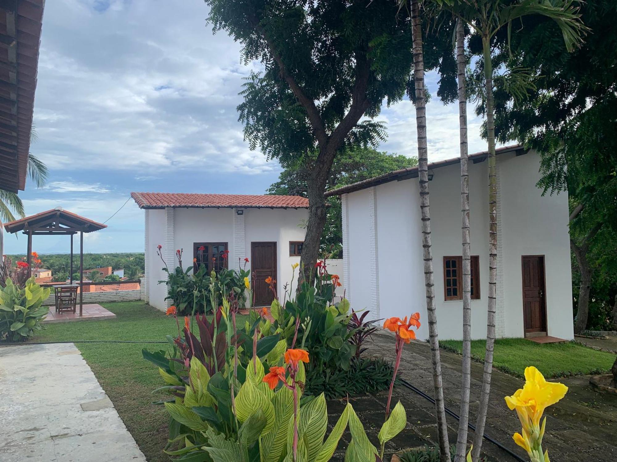 Morro Branco Suites - Hospedaria Morro Branco بيبيريبي المظهر الخارجي الصورة
